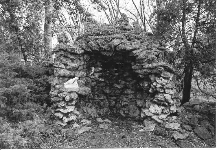 Statuary grotto